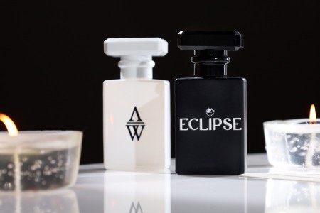 Crna staklena bočica za parfeme 30mL sa sprejom i poklopcem-grupa_slika