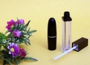 Providna bočica za sjaj za usne 8mL sa crnim zatvaračem - 6 kom Providna bočica za sjaj za usne 8mL sa crnim zatvaračem - 6 kom
