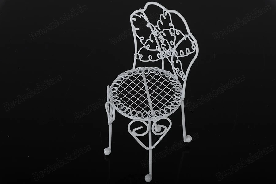 Dekorativna minijaturna metalna stolica, minijatura 60x140mm-slika_proizvoda