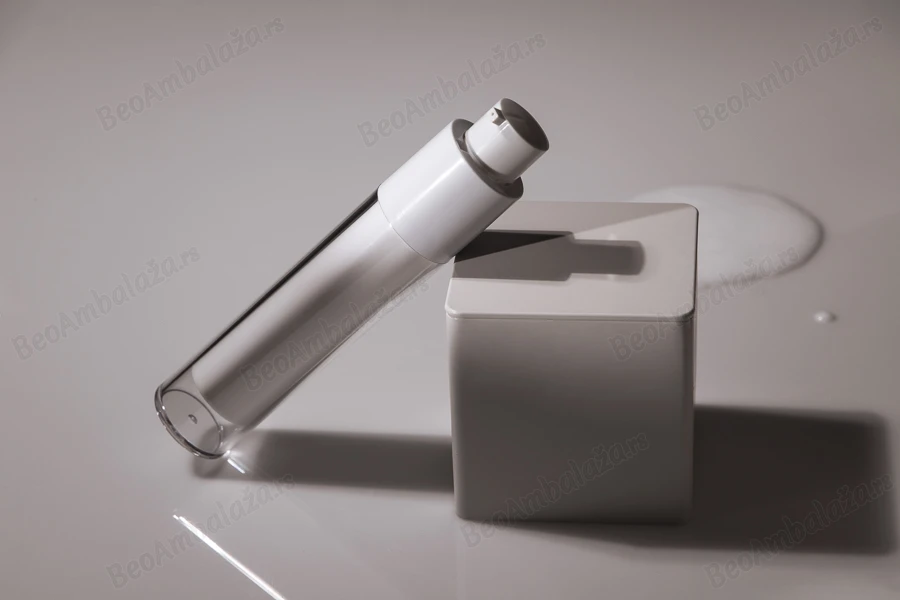 Airless bočica 30mL za kreme, plastična sa spoljašnjom akrilnom futrolom-grupa_slika