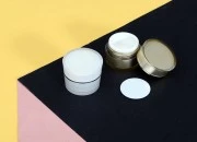 Luksuzna akrilna kutijica 5mL sa međupoklopcem i zatvaračem - 10 kom