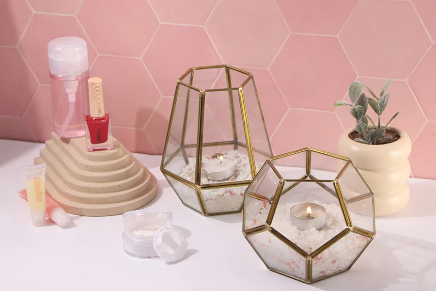 Stakleni ukrasni svećnjak-grupa_slika