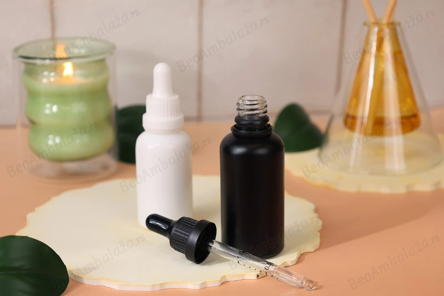 Plastični sigurnosni široki prsten za pipete od 5 do 100mL u crnoj ili beloj boji-grupa_slika