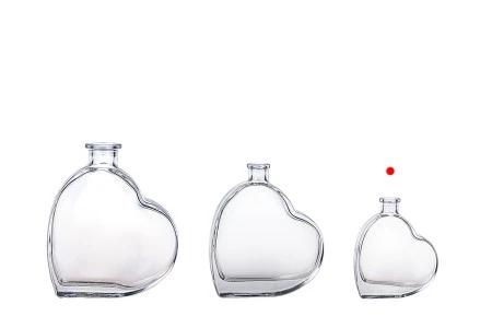 Staklena flašica u obliku srca 50mL-6