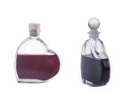 Staklena flaša u obliku srca 200mL Staklena flaša u obliku srca 200mL