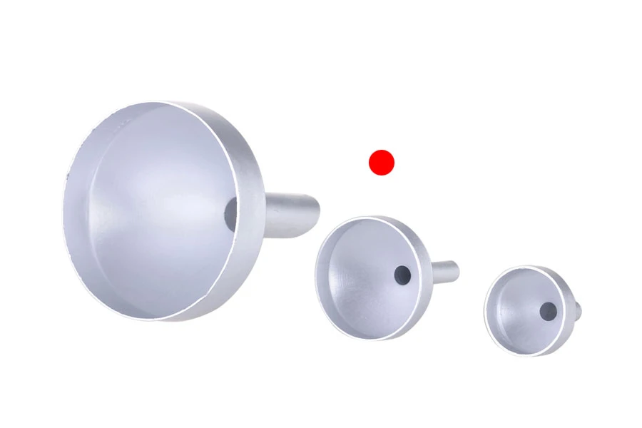 Aluminijumski levak u MAT srebrnoj boji sa prečnikom 25 mm, donji deo 4mm