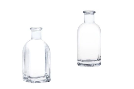 Staklena četvrtasta bočica 100mL-1