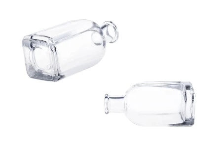 Staklena četvrtasta bočica 100mL-2