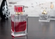 Bočica za parfeme staklena 70mL pravougaona (15/400)