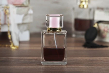 Bočica za parfeme staklena 50mL pravougaona (PP15)-4