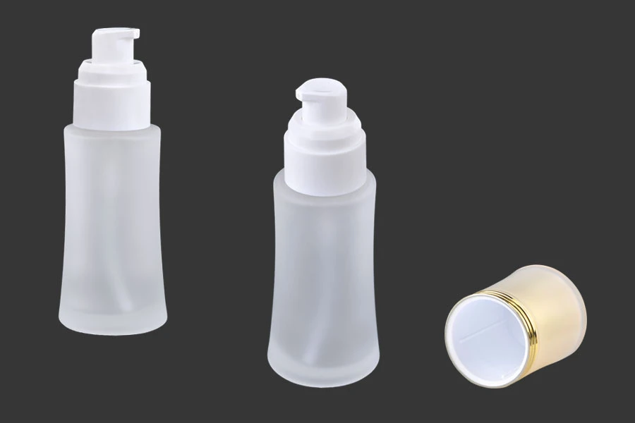 Staklena bočica od peskiranog stakla 50mL, za kreme sa pumpicom i zlatnim zatvaračem Staklena bočica od peskiranog stakla 50mL, za kreme sa pumpicom i zlatnim zatvaračem