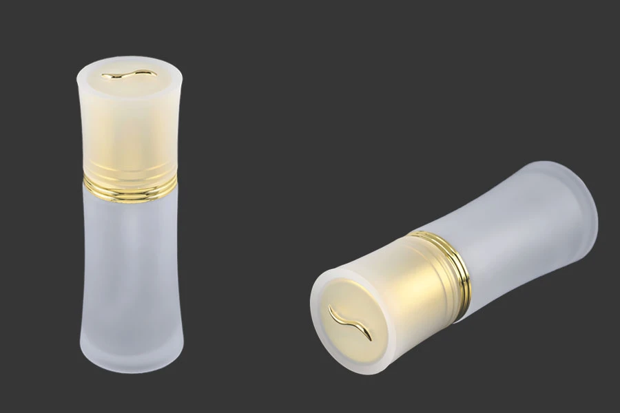 Staklena bočica od peskiranog stakla 50mL, za kreme sa pumpicom i zlatnim zatvaračem Staklena bočica od peskiranog stakla 50mL, za kreme sa pumpicom i zlatnim zatvaračem