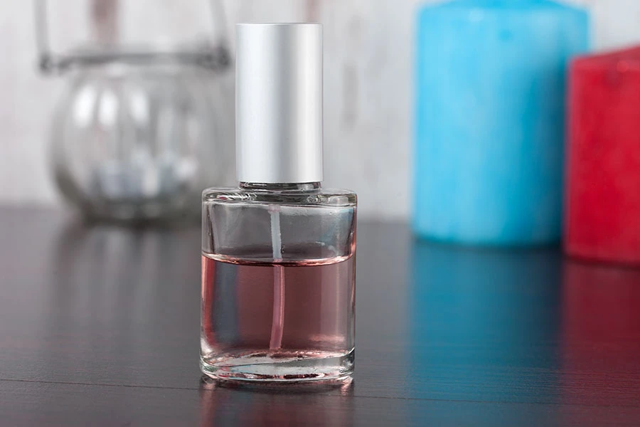 Ovalna staklena bočica za parfimerije 30 ml Ovalna staklena bočica za parfimerije 30 ml-