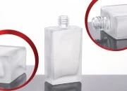Staklena četvrtasta bočica od peskiranog stakla za parfeme 60mL (18/415)