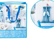 Plastificirana poklon kesa 210x100x260mm sa plastificiranom ručkom - 12 kom Plastificirana poklon kesa 210x100x260mm sa plastificiranom ručkom - 12 kom
