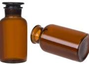 Farmaceutska staklena flašica 500mL, smeđe boje sa staklenim zatvaračem Farmaceutska staklena flašica 500mL, smeđe boje sa staklenim zatvaračem