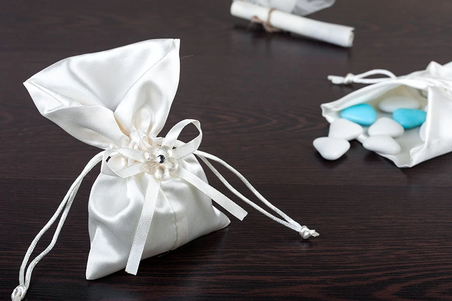 Bele satenske vrećice-dimenzije_slike