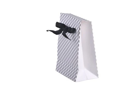 Papirno poklon-pakovanje 105x67x150mm, sa crnom gro mašnom 10mm - 20 kom-4