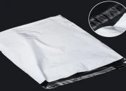 Plastična bela PE kesa 350x450mm sa samolepljivim zatvaranjem, za slanje poštom - 100 kom