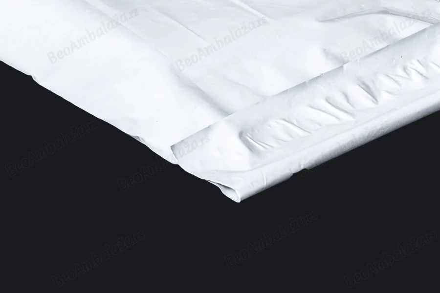 Plastična bela PE kesa 350x450mm sa samolepljivim zatvaranjem, za slanje poštom - 100 kom-