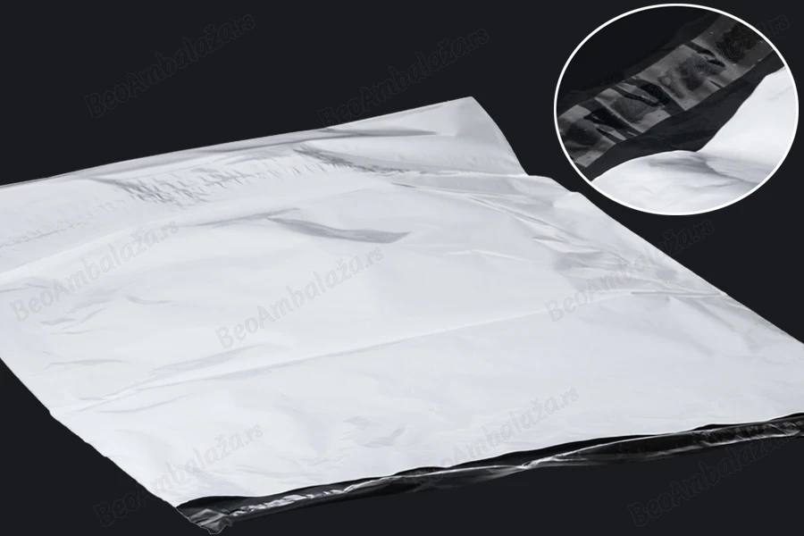 Plastična bela PE kesa 450x600mm sa samolepljivim zatvaranjem, za slanje poštom - 100 kom-slika_proizvoda