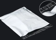 Plastična bela PE kesa 250x350mm (za A4 format) sa samolepljivim zatvaranjem, za slanje poštom - 100 kom Plastična bela PE kesa 250x350mm (za A4 format) sa samolepljivim zatvaranjem, za slanje poštom - 100 kom