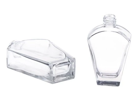 Staklena bočica za parfem 50mL, posebnog "V" oblika, 18/415-6