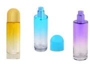 Staklene flašice za parfeme 30mL, sa sprejom i zatvaračem, u više boja Staklene flašice za parfeme 30mL, sa sprejom i zatvaračem, u više boja