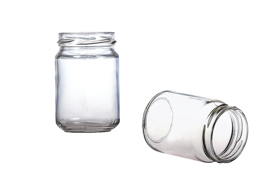 Staklena teglica za začine od 156mL sa crnim zatvaračem sa rupicama-grupa_slika