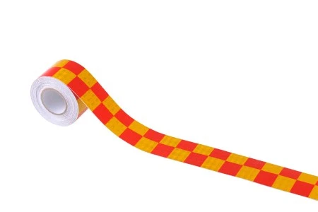 Samolepljiva PVC traka za obeležavanje žute i crvene boje širine 50 mm - rolna od 10 metara-1