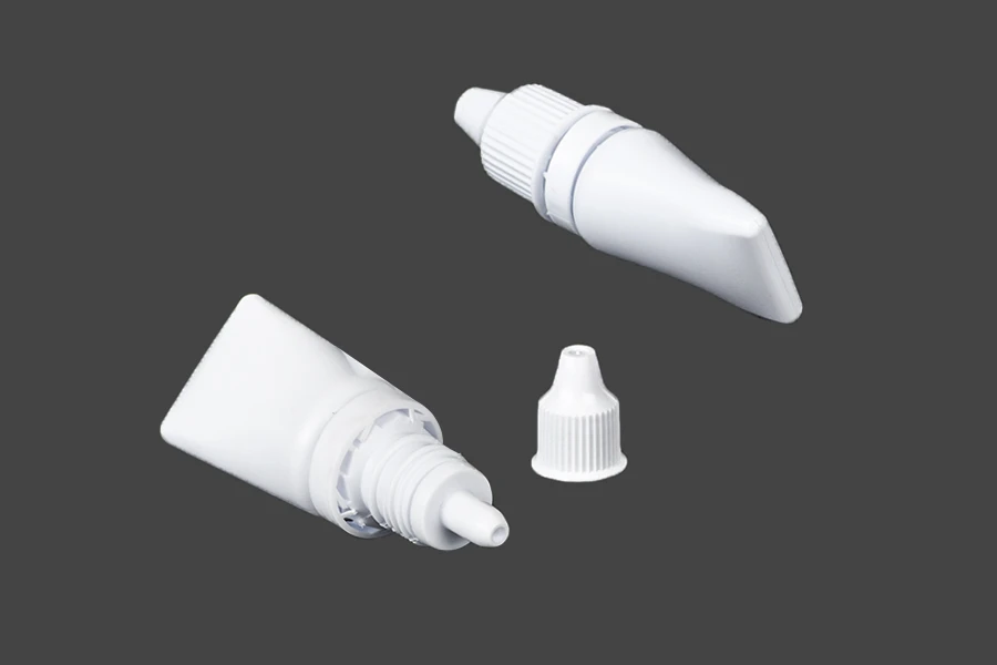 Plastična bela tubica sa zatvaračem 5mL - 12 kom Plastična bela tubica sa zatvaračem 5mL - 12 kom