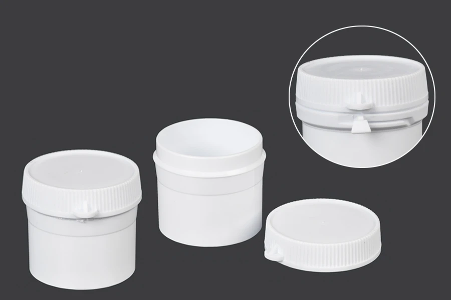 Kutijica u obliku tube 20mL, sa sigurnosnim prstenom za lekove - 100 kom Kutijica u obliku tube 20mL, sa sigurnosnim prstenom za lekove - 100 kom