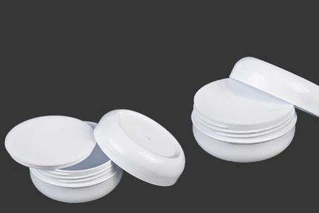Plastična bela kutijica 50mL, sa zatvaračem i međupoklopcem - 12 kom-2