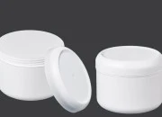 Plastična bela kutija 250mL sa zatvaračem i međupoklopcem - 12 kom Plastična bela kutija 250mL sa zatvaračem i međupoklopcem - 12 kom
