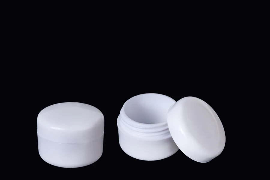 Bela kutijica sa duplim dnom SAN za kreme 5mL - 12 kom Bela kutijica sa duplim dnom SAN za kreme 5mL - 12 kom