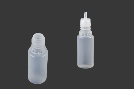 Plastična poluprovidna flašica 10mL sa crnim plastičnim zatvaračem CRC i plastičnom kapalicom, za elektronske cigarete - 50 kom-3