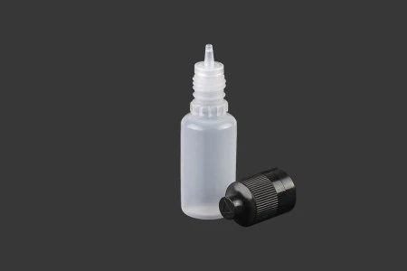 Plastična poluprovidna flašica 15mL sa crnim plastičnim zatvaračem CRC i plastičnom kapalicom, za elektronske cigarete - 50 kom-2