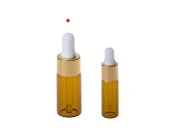 Braon bočica 10mL sa pipetom, u zlatnoj boji Braon bočica 10mL sa pipetom, u zlatnoj boji