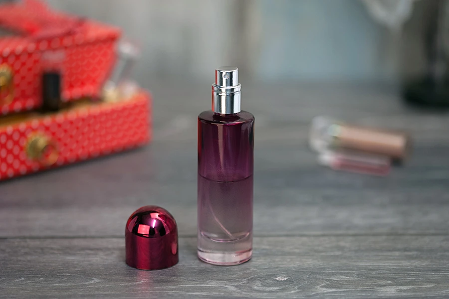 Staklena bočica za parfem 30mL, sa srebrnim sprejom
