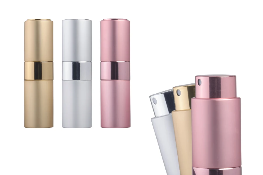 Staklena bočica 15mL sa sprejom za parfem u aluminijumskoj futroli, više boja Staklena bočica 15mL sa sprejom za parfem u aluminijumskoj futroli, više boja