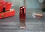 Staklene flašice za parfeme 30mL, sa sprejom i zatvaračem, u više boja Staklene flašice za parfeme 30mL, sa sprejom i zatvaračem, u više boja