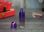 Staklene flašice za parfeme 30mL, sa sprejom i zatvaračem, u više boja Staklene flašice za parfeme 30mL, sa sprejom i zatvaračem, u više boja
