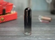 Staklene flašice za parfeme 30mL, sa sprejom i zatvaračem, u više boja Staklene flašice za parfeme 30mL, sa sprejom i zatvaračem, u više boja