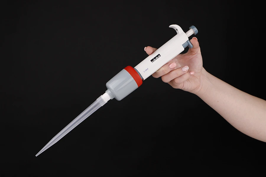 Automatska pipeta promenljivog kapaciteta 1mL - 10mL Automatska pipeta promenljivog kapaciteta 1mL - 10mL