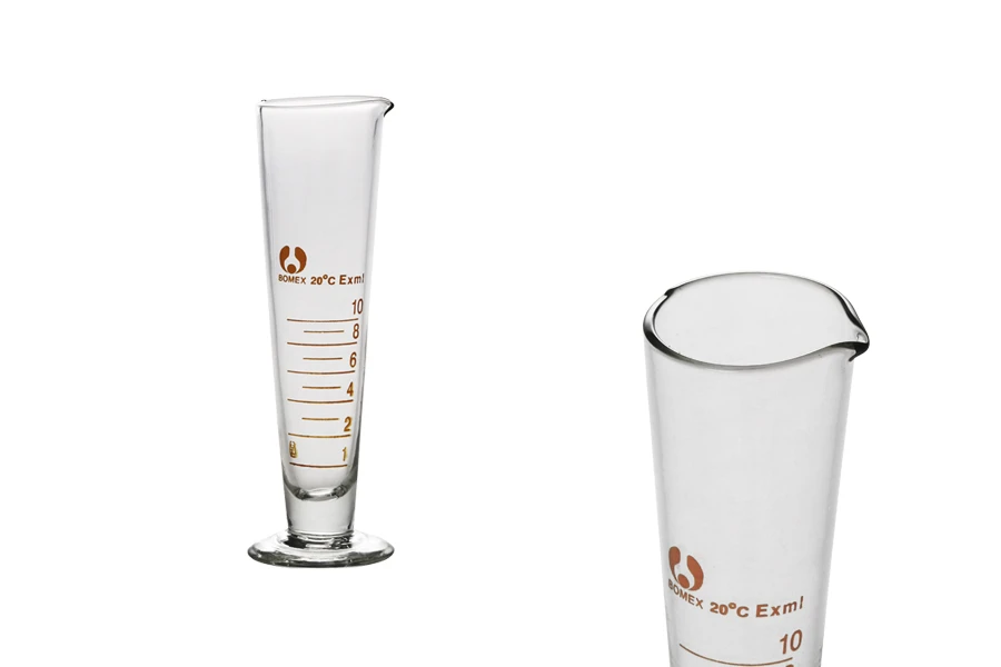 Staklena menzura zapremine 10mL Staklena menzura zapremine 10mL