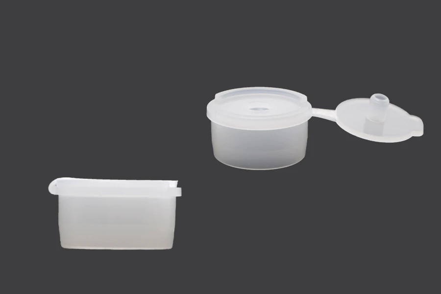 Plastični PE zatvarač sa čepom- prečnik 19mm- 50 komada Plastični PE zatvarač sa čepom- prečnik 19mm- 50 komada