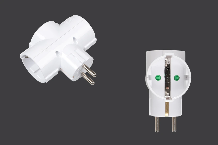 Utičnica "T" oblika sa 3 priključaka, u beloj boji-slika_proizvoda