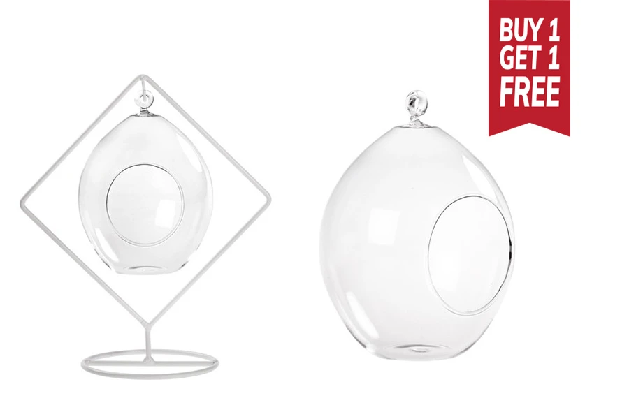 Stakleni dekorativni svećnjak sa belom metalnom osnovom-slika_proizvoda