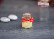 Mašnice sa tufnicama u raznim bojama Mašnice sa tufnicama u raznim bojama