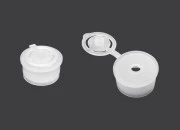 Plastični beli flip top poklopac PP24- 12 komada Plastični beli flip top poklopac PP24- 12 komada